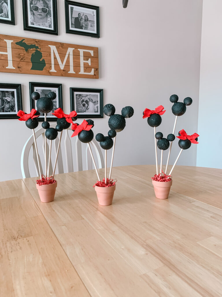 Mickey and Minnie Mouse centerpieces